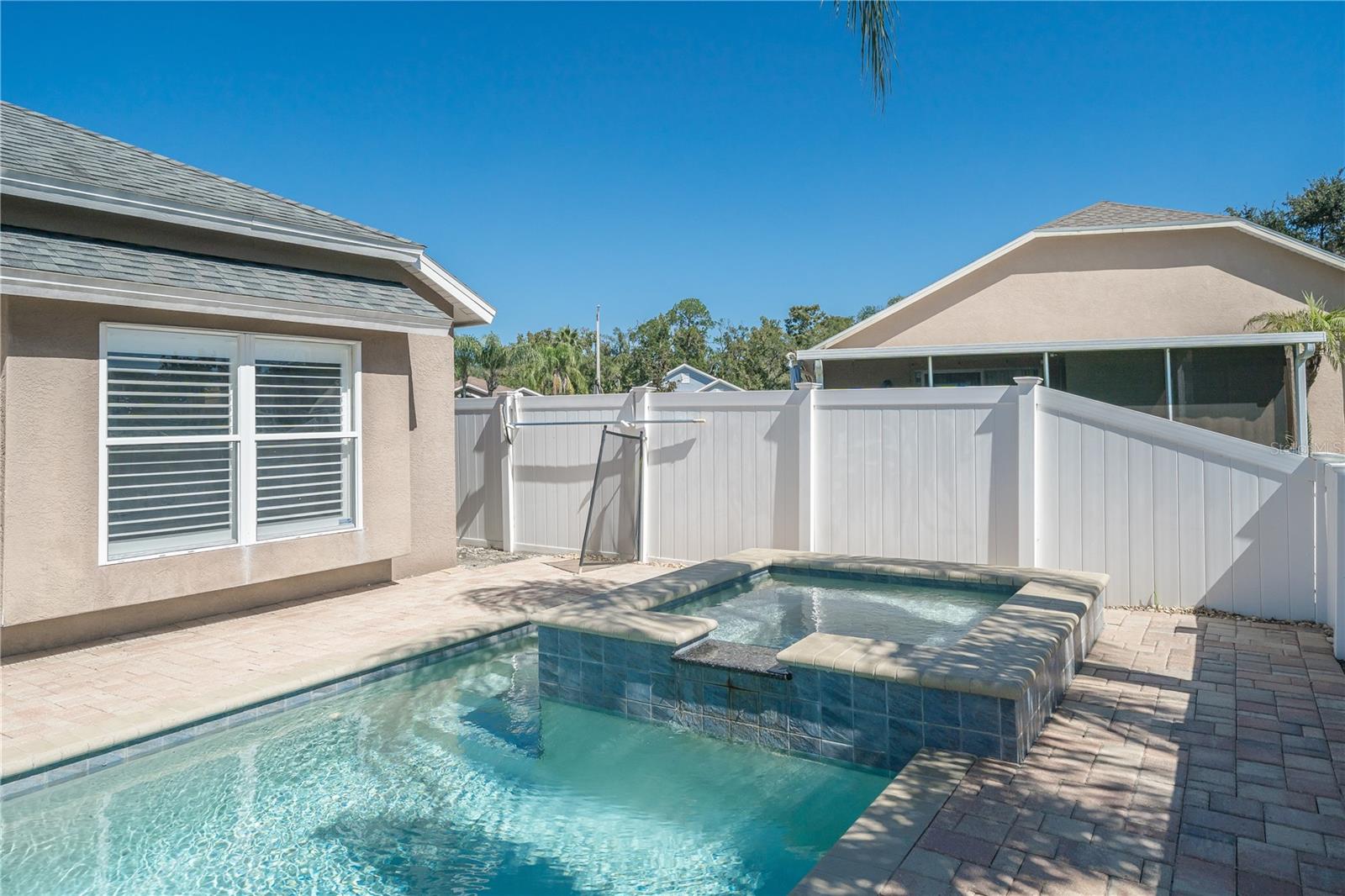 Image 44 of 53 For 27621 Sugar Loaf Drive