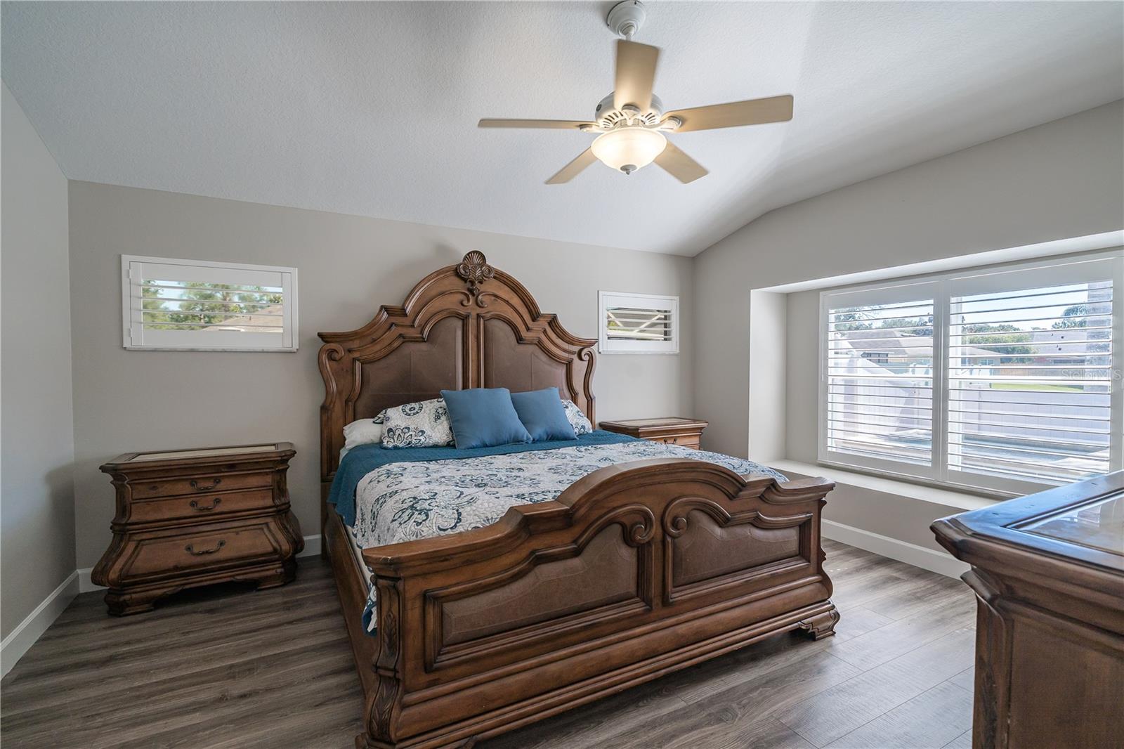 Image 9 of 53 For 27621 Sugar Loaf Drive
