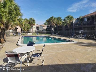 Listing photo id 4 for 6306 Newtown Circle 6a3