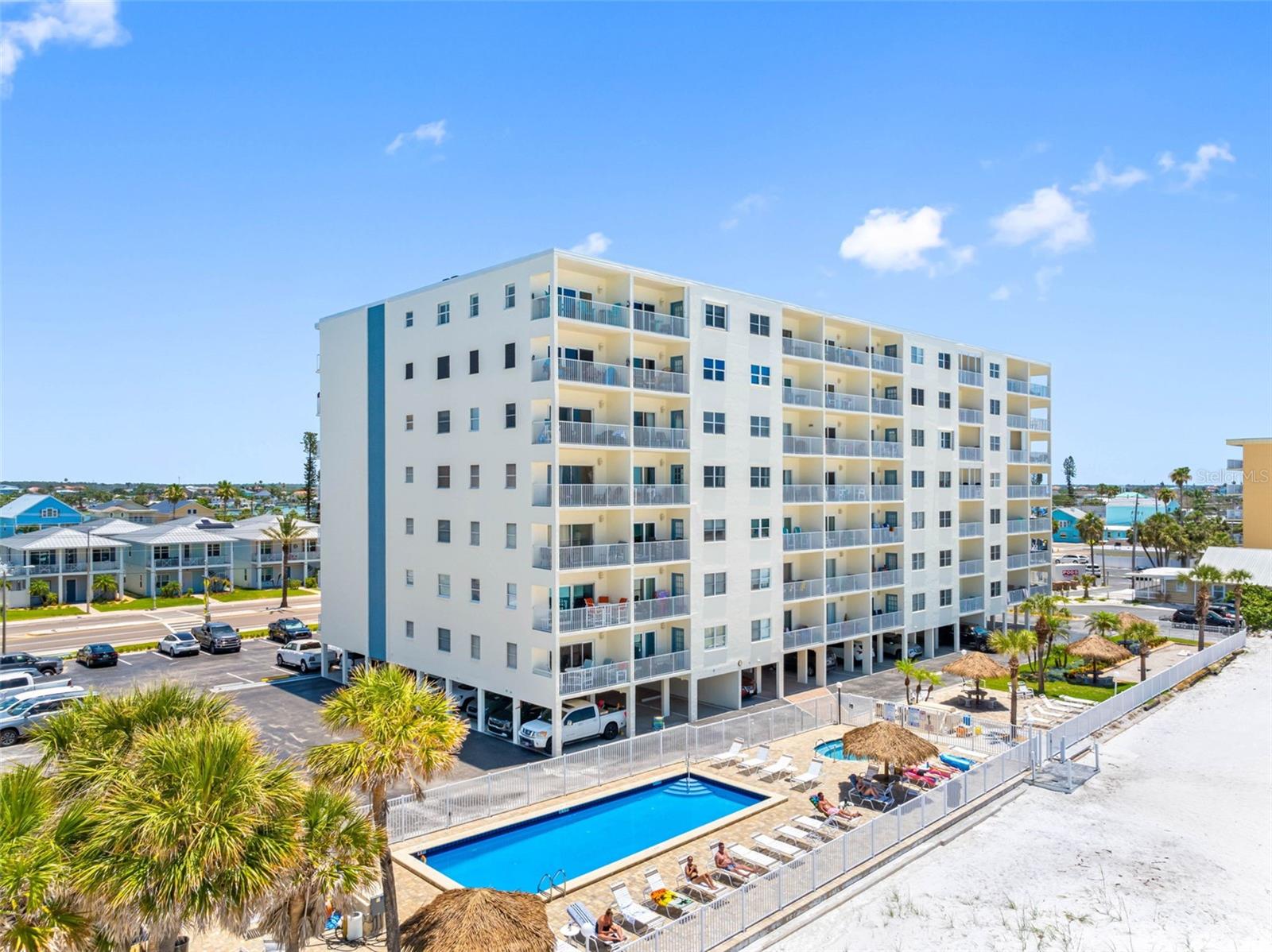 Image 12 of 40 For 13500 Gulf Boulevard 507