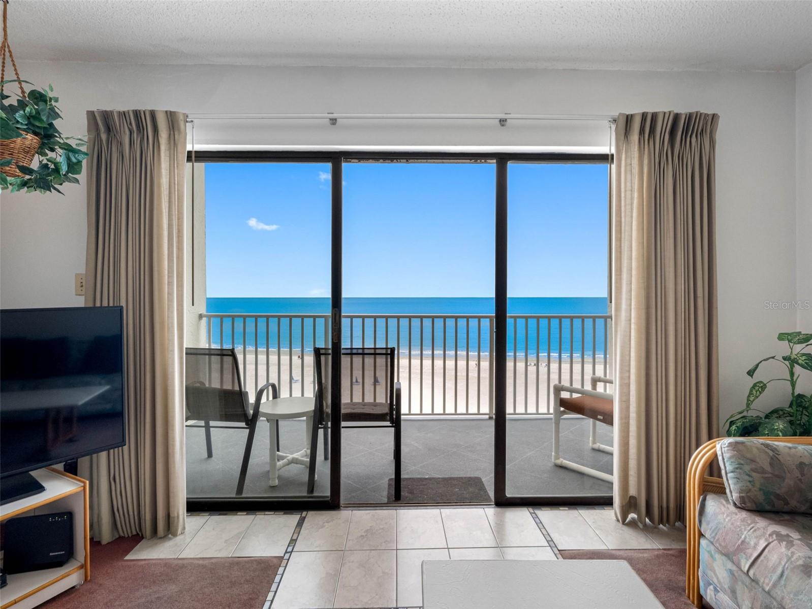 Image 20 of 40 For 13500 Gulf Boulevard 507