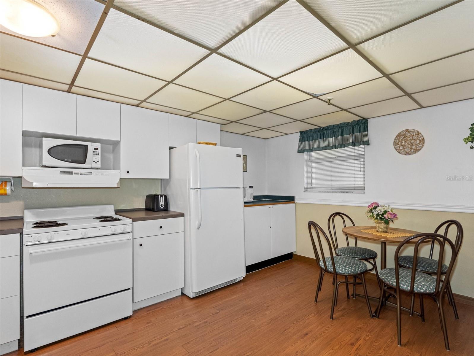 Image 39 of 40 For 13500 Gulf Boulevard 507