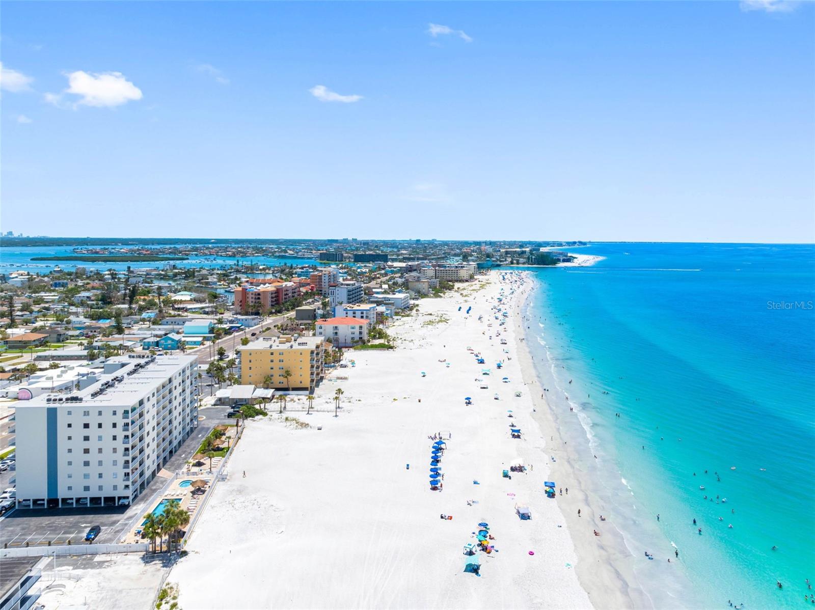 Image 4 of 40 For 13500 Gulf Boulevard 507
