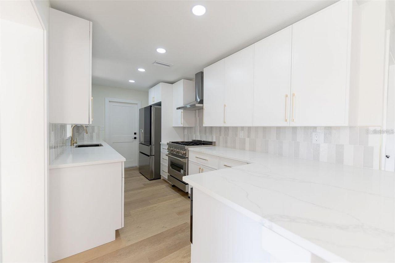 Image 22 of 56 For 8444 15th Way N