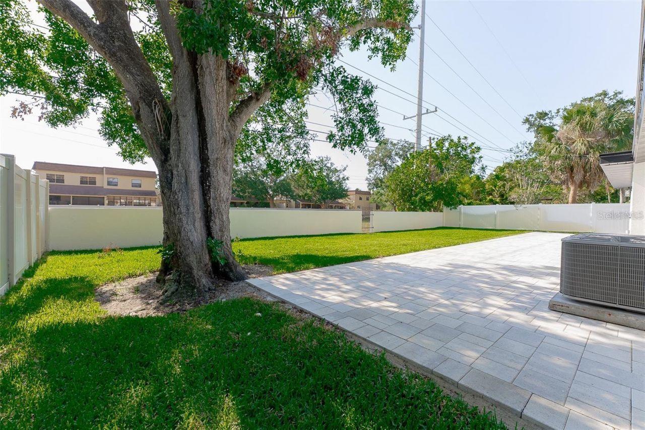 Image 31 of 56 For 8444 15th Way N