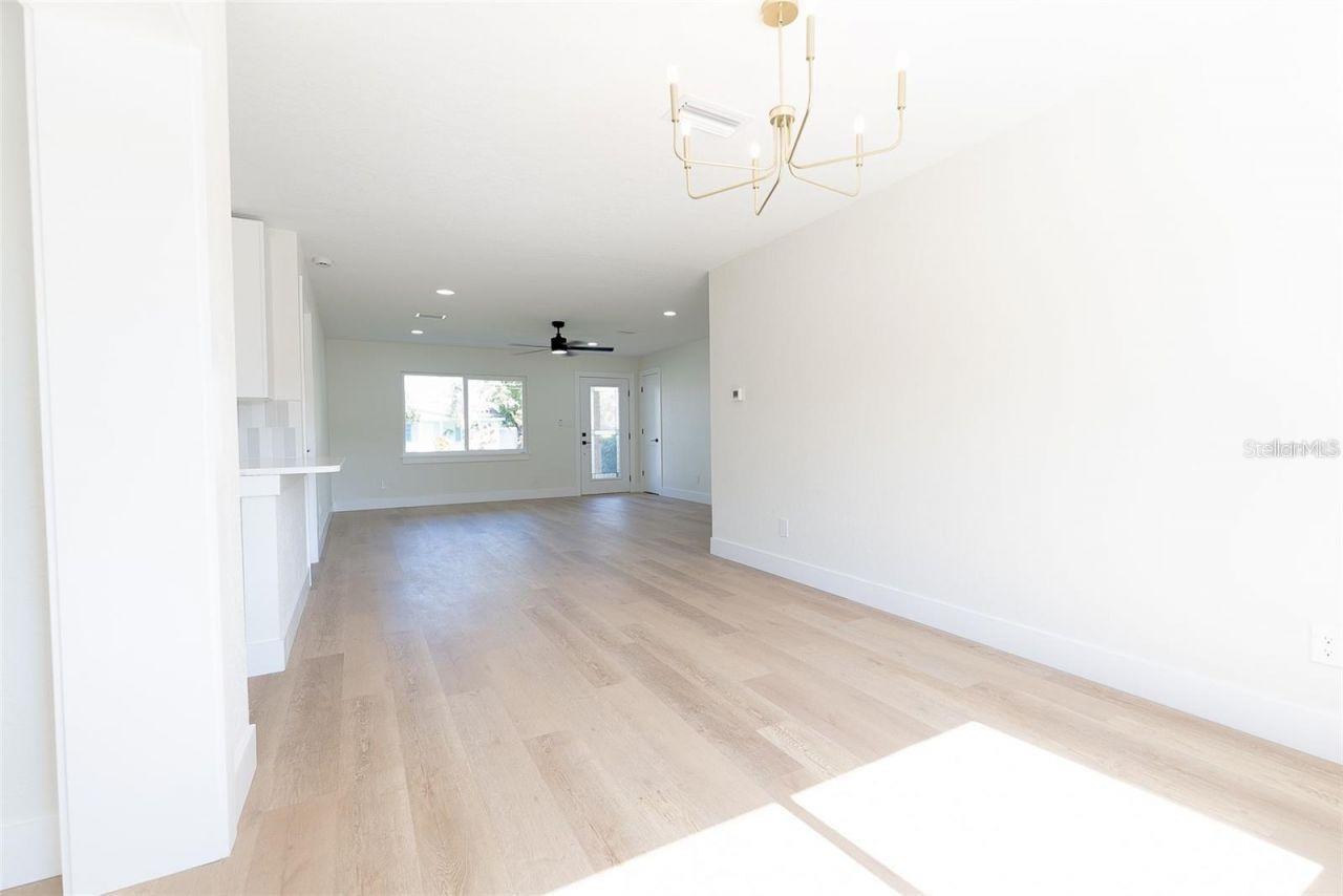 Image 37 of 56 For 8444 15th Way N