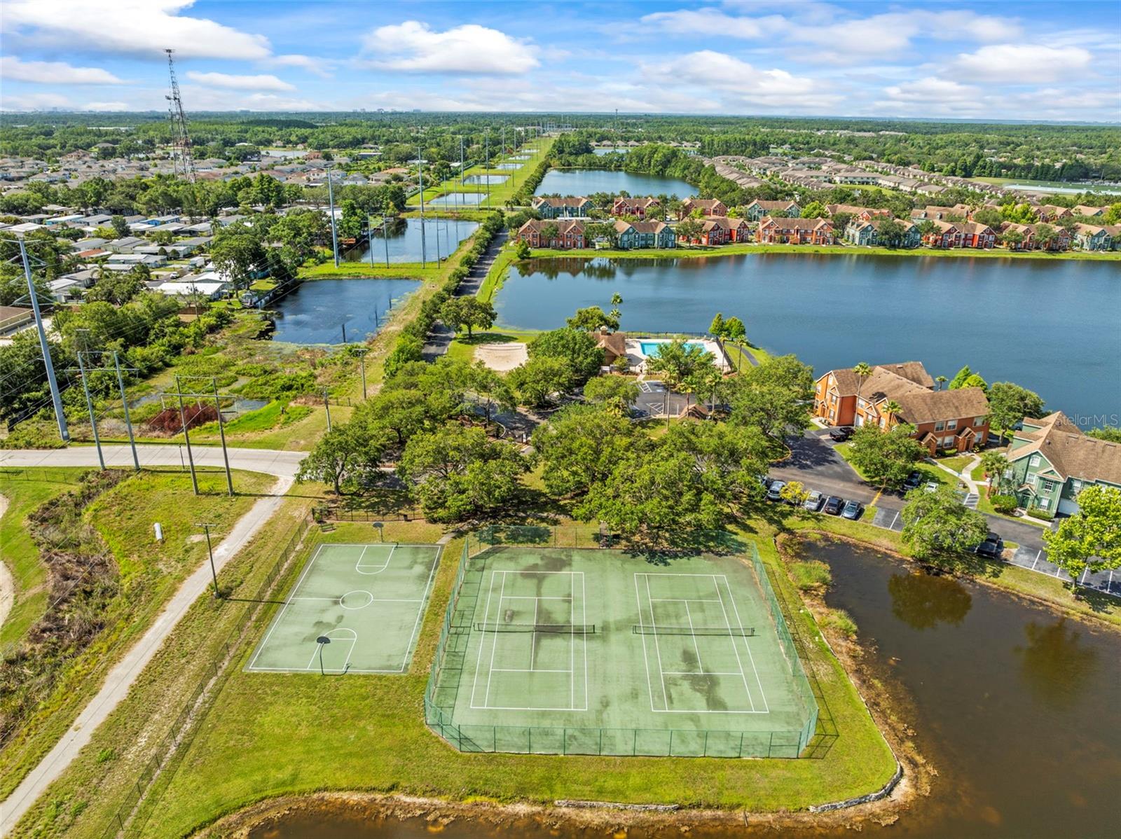 Image 33 of 44 For 9842 Lake Chase Island Way