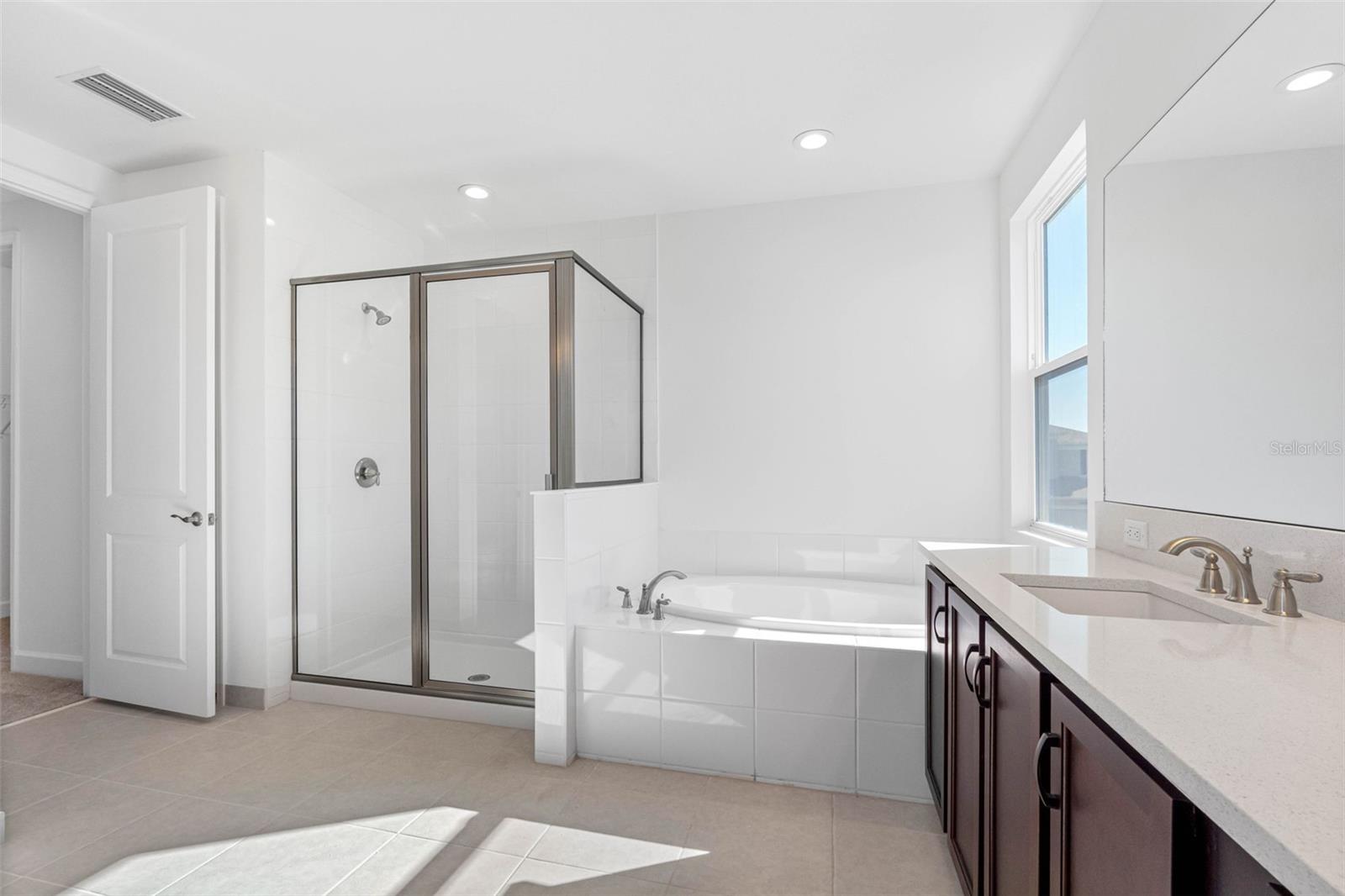 Image 6 of 69 For 32707 Tamarind Grove Lane