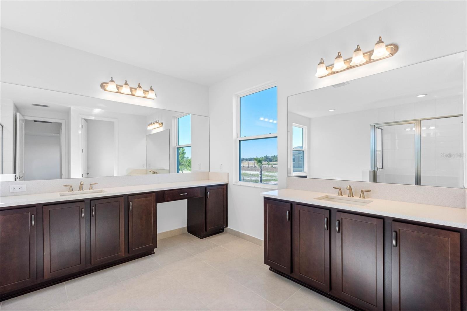 Image 9 of 69 For 32707 Tamarind Grove Lane