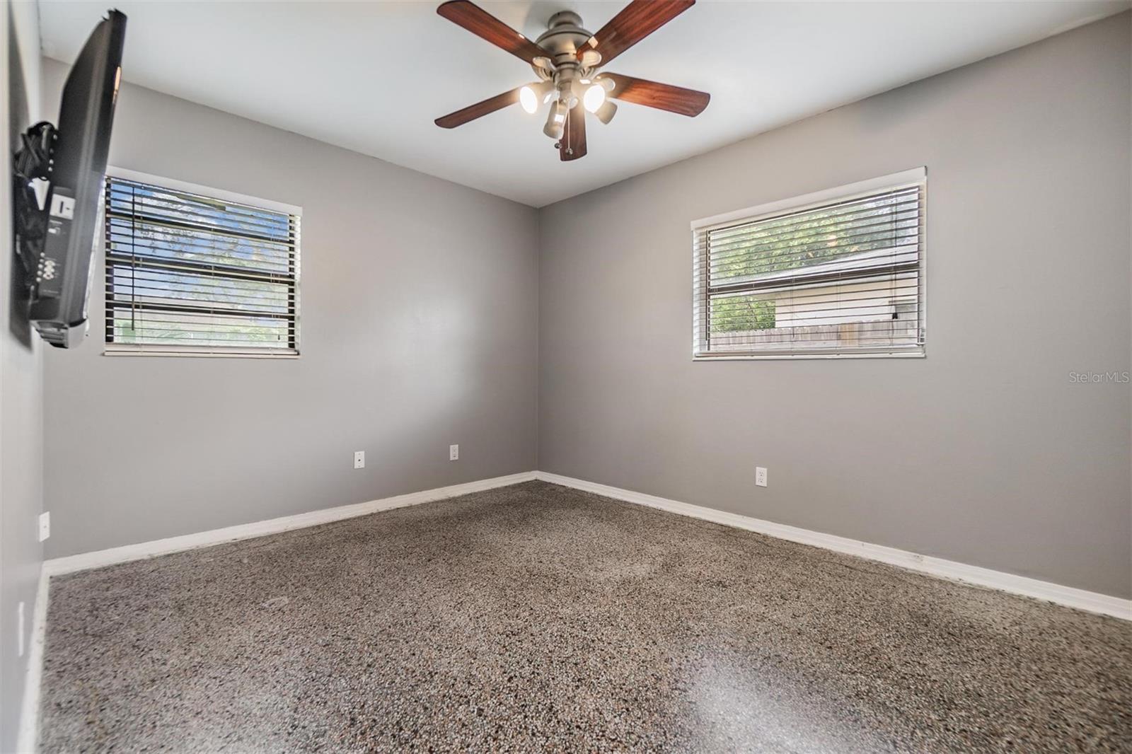 Image 14 of 33 For 2526 Jean Street