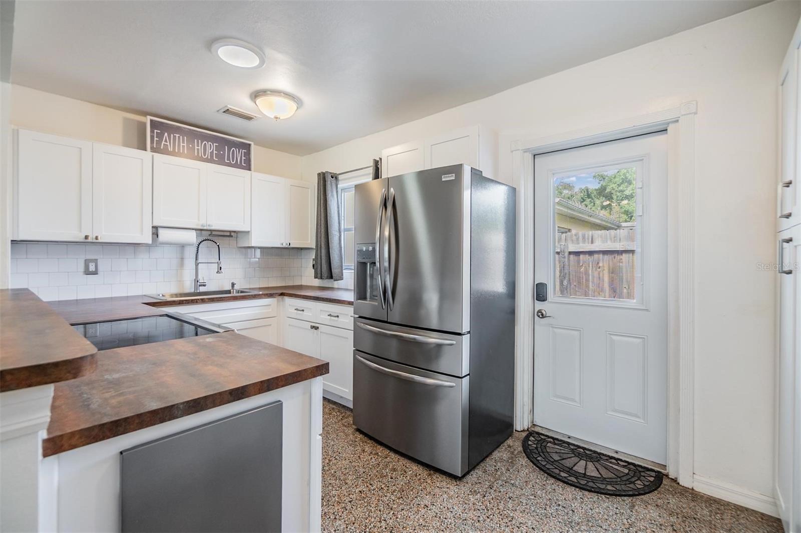 Image 9 of 33 For 2526 Jean Street
