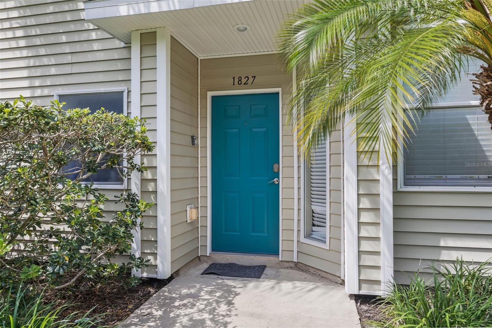 Image 6 of 33 For 1827 Hammocks Avenue 1303