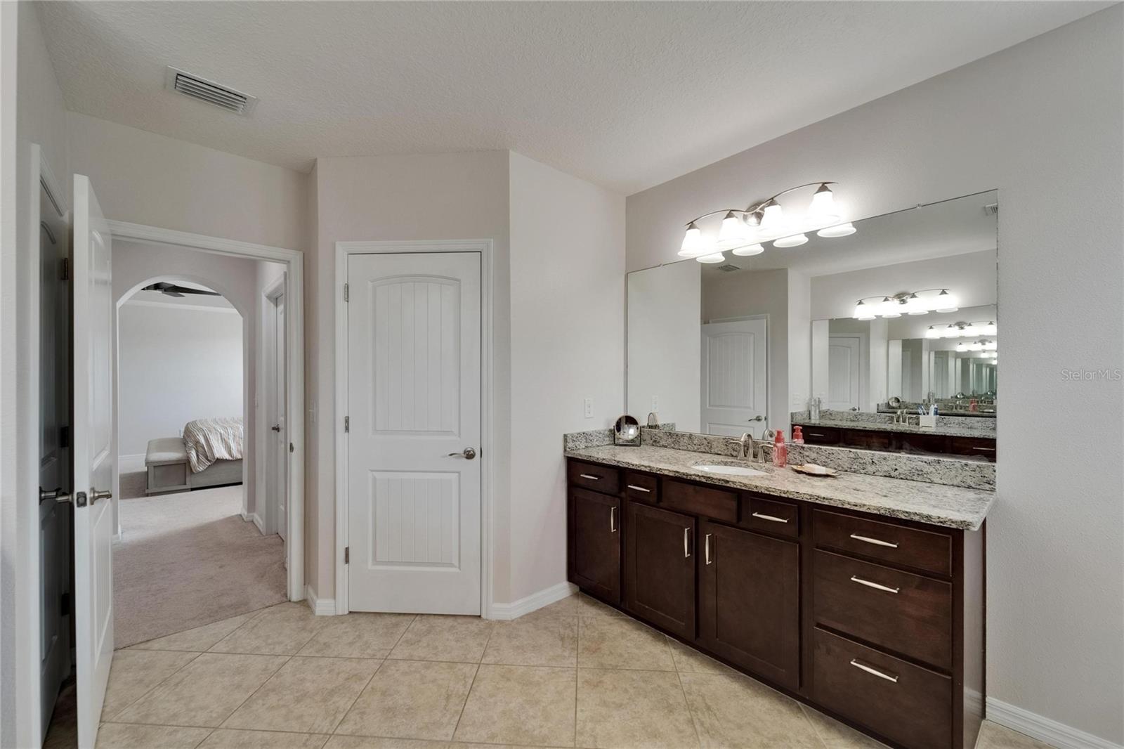 Image 45 of 95 For 449 Bahama Grande Boulevard