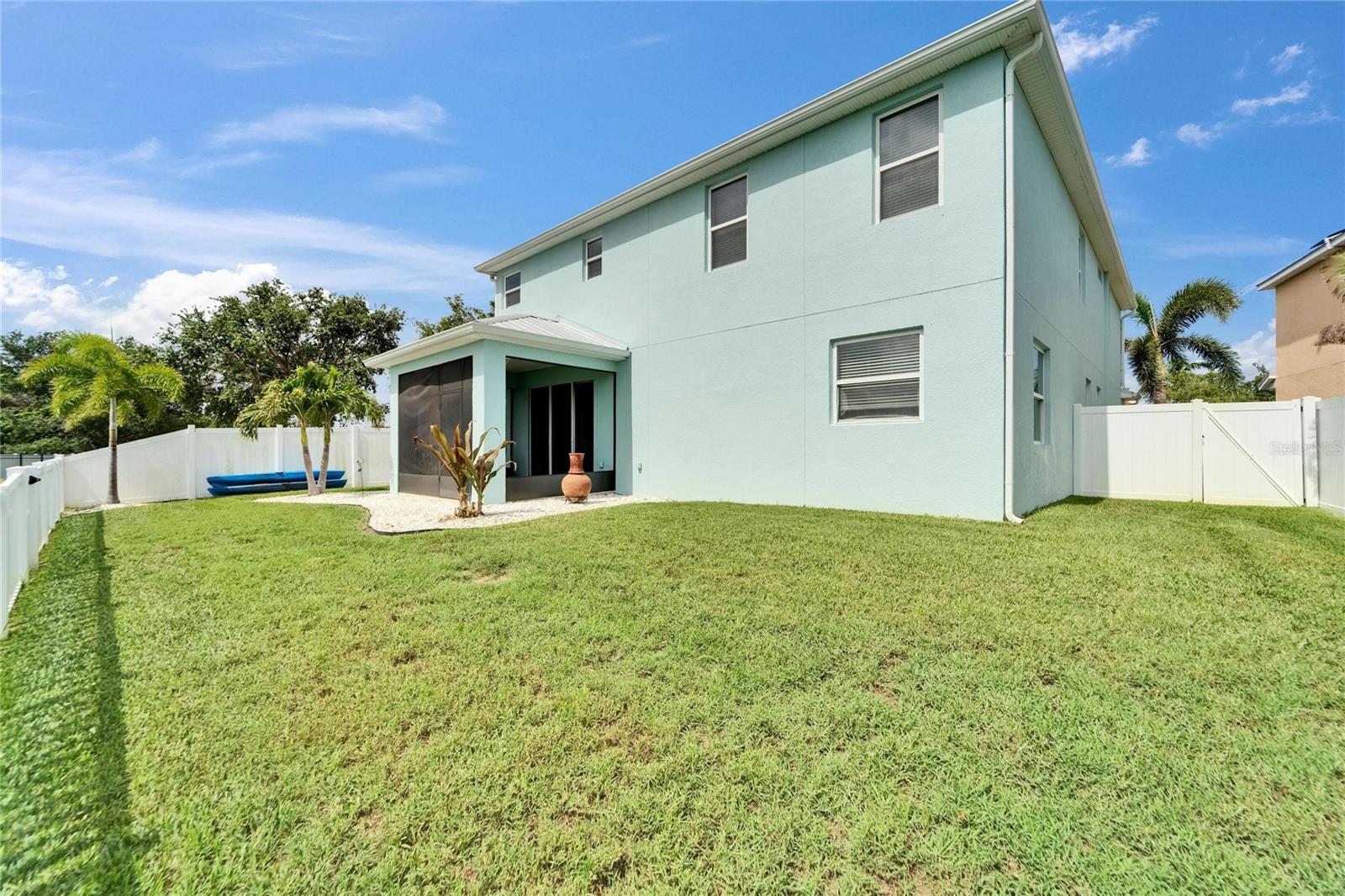Image 69 of 95 For 449 Bahama Grande Boulevard
