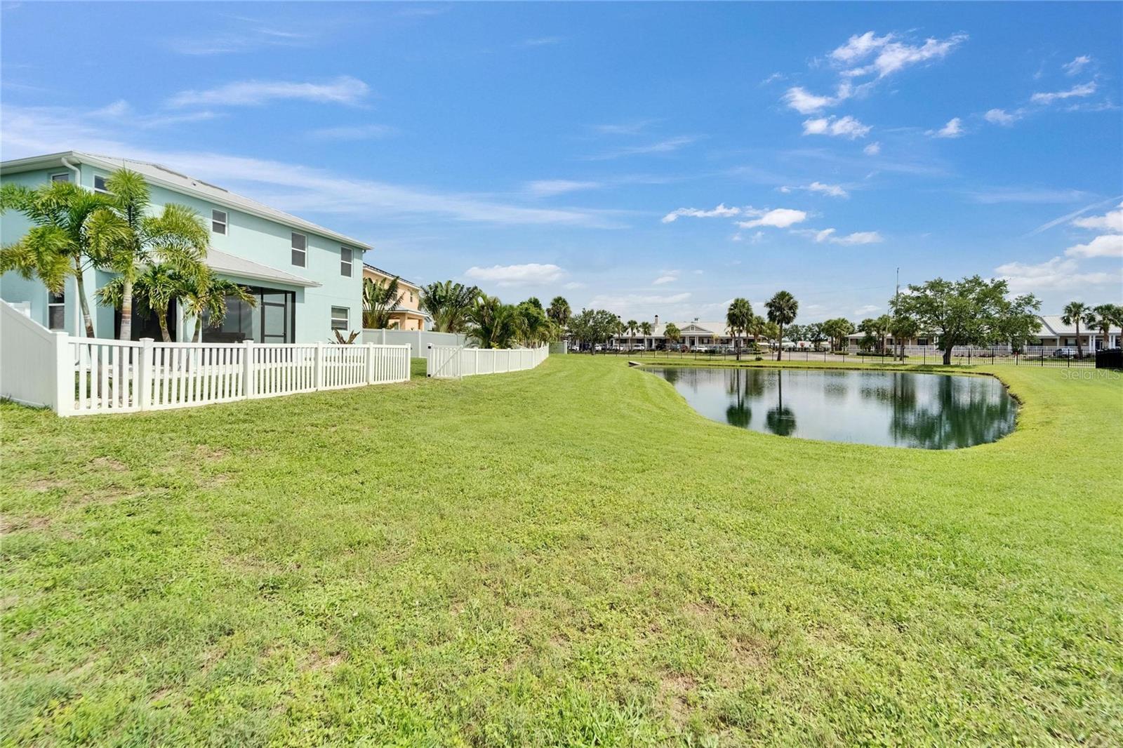 Image 74 of 95 For 449 Bahama Grande Boulevard