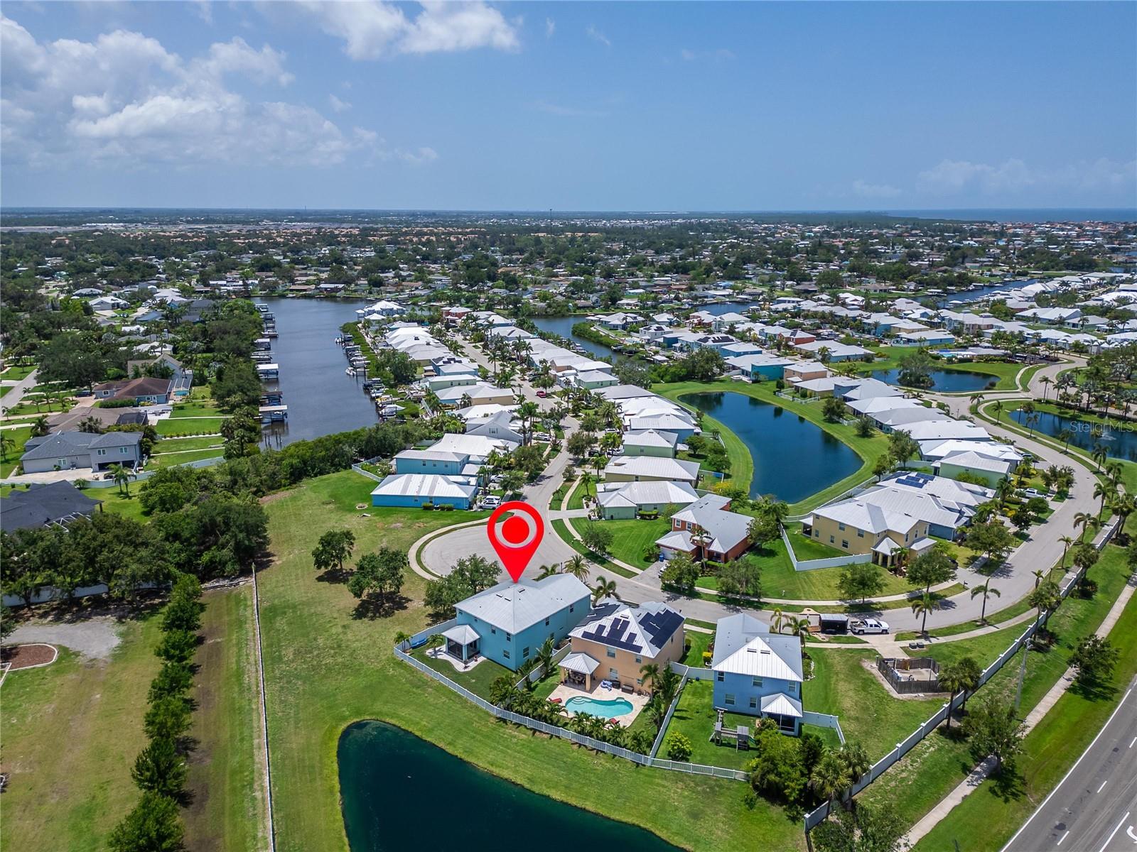 Image 81 of 95 For 449 Bahama Grande Boulevard