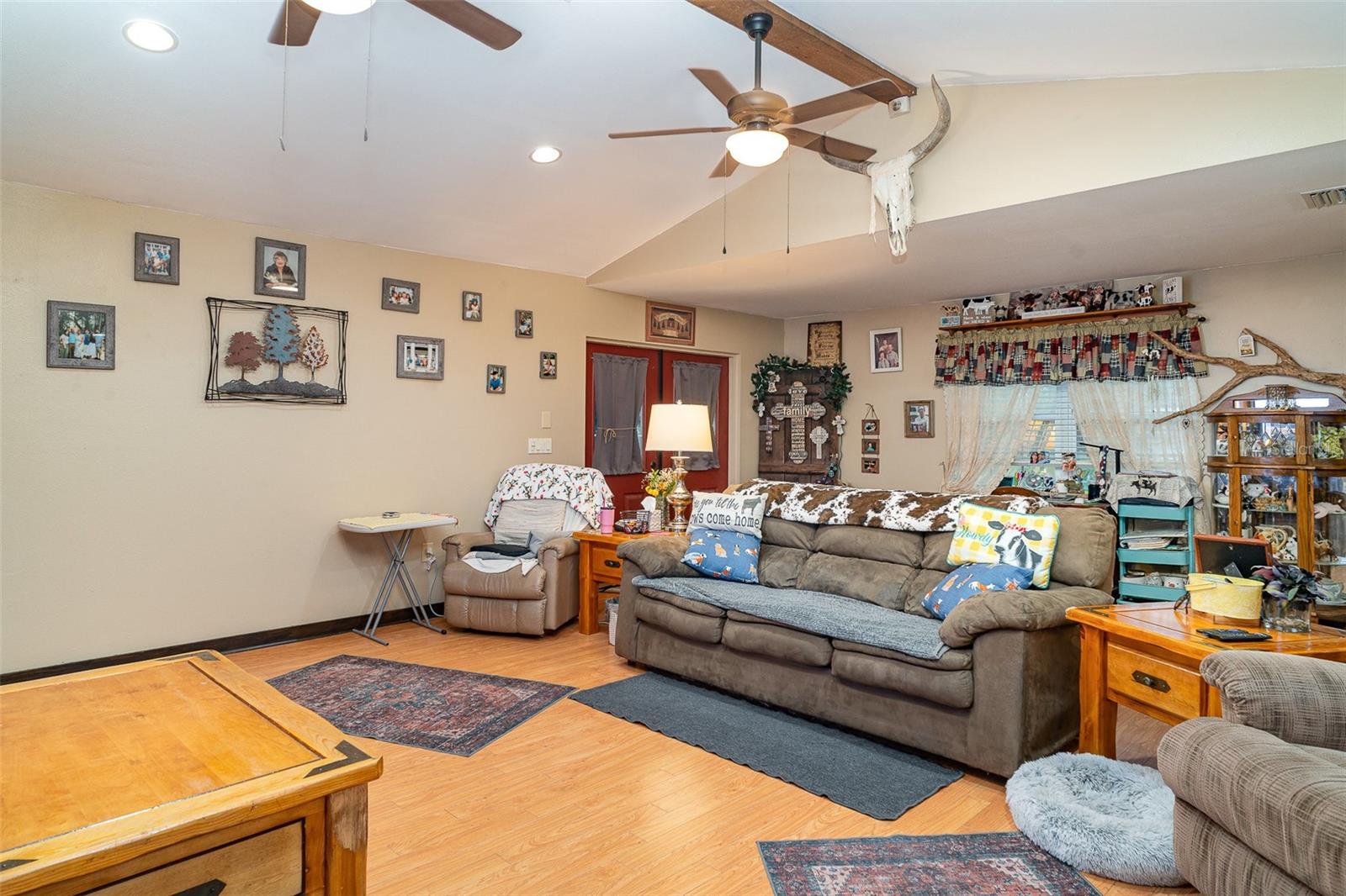 Image 3 of 20 For 36725 Arcadia Avenue