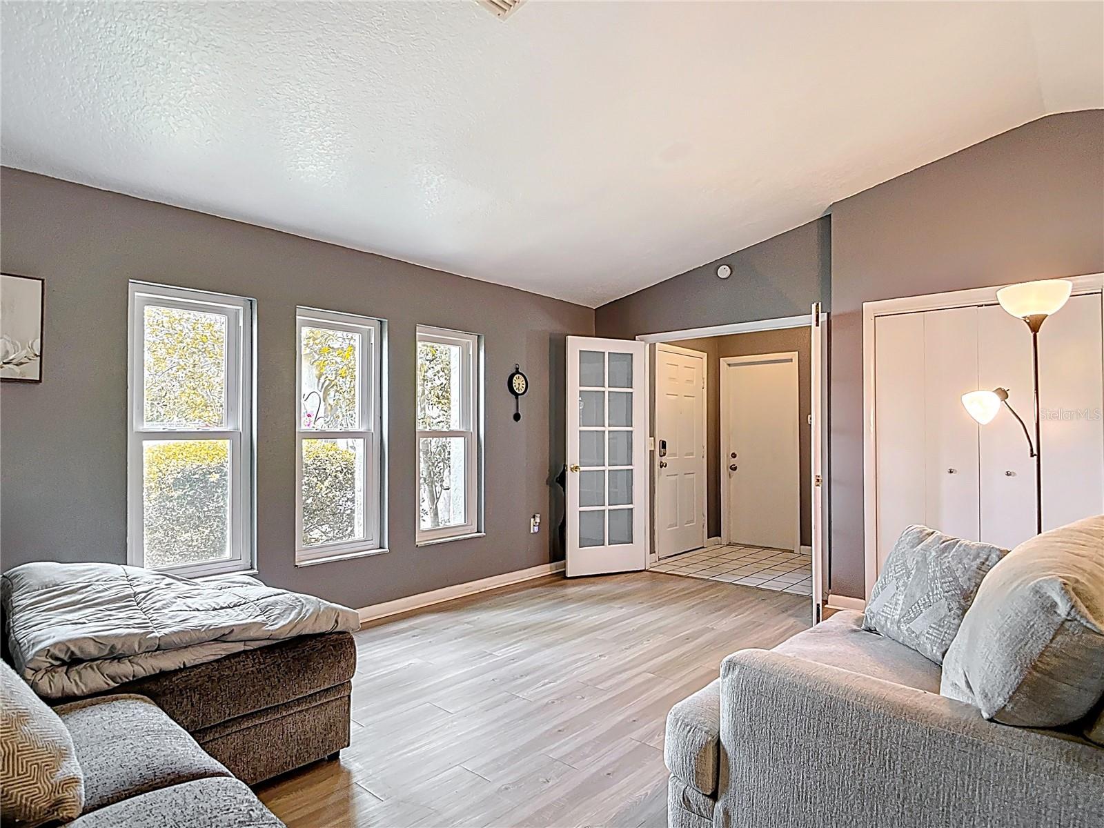 Image 11 of 49 For 7613 Bramblewood Drive