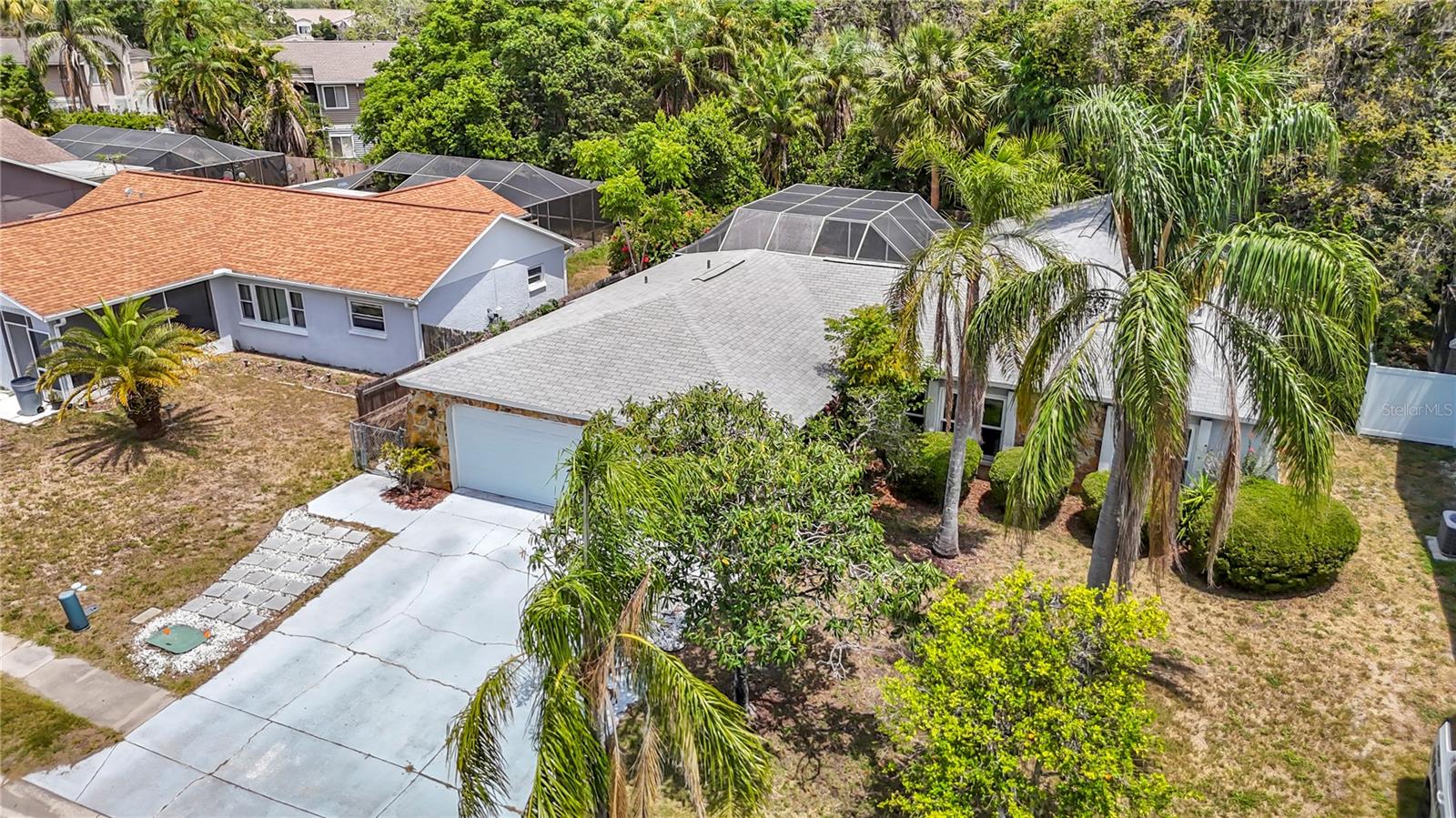 Image 5 of 49 For 7613 Bramblewood Drive