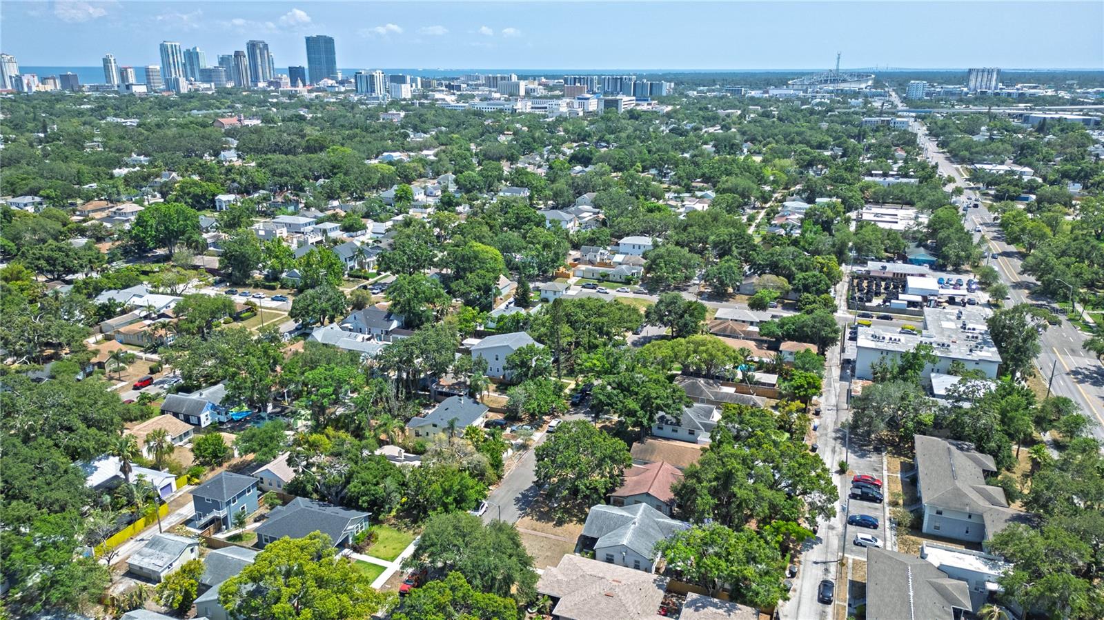 Listing photo id 32 for 1620 15th Street N