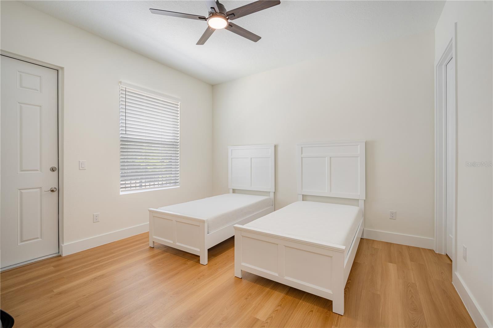 Image 19 of 30 For 13612 22nd Street