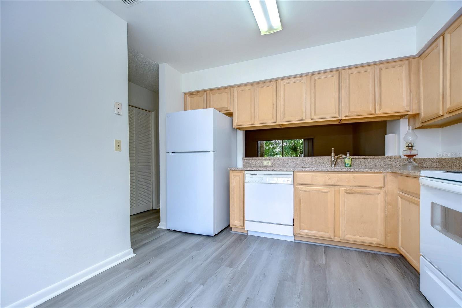 Image 14 of 55 For 13937 Fletchers Mill Drive