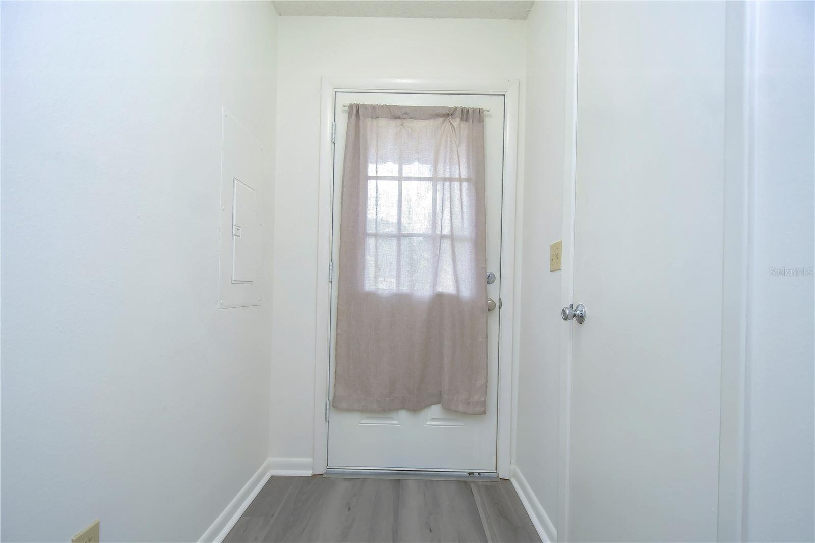 Image 8 of 55 For 13937 Fletchers Mill Drive