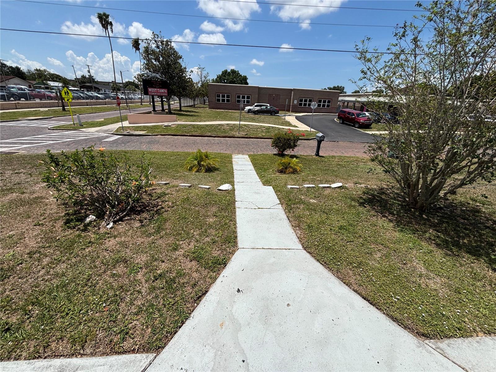 Image 6 of 24 For 2701 Cherry Street