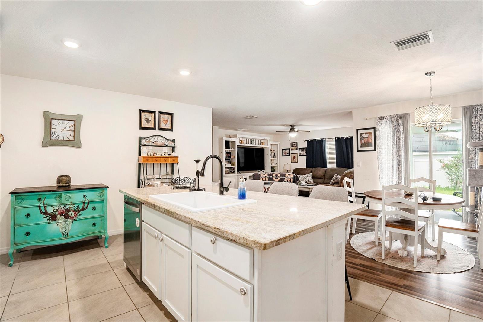 Image 13 of 26 For 7639 Broad Pointe Drive