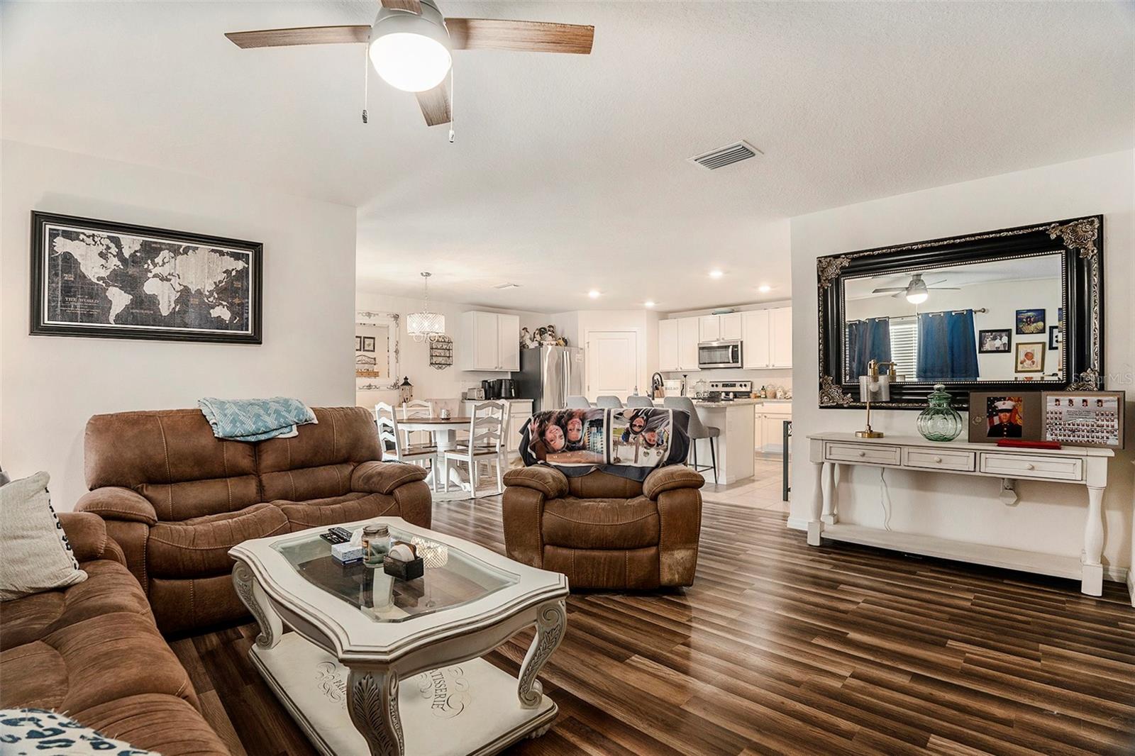 Image 6 of 26 For 7639 Broad Pointe Drive