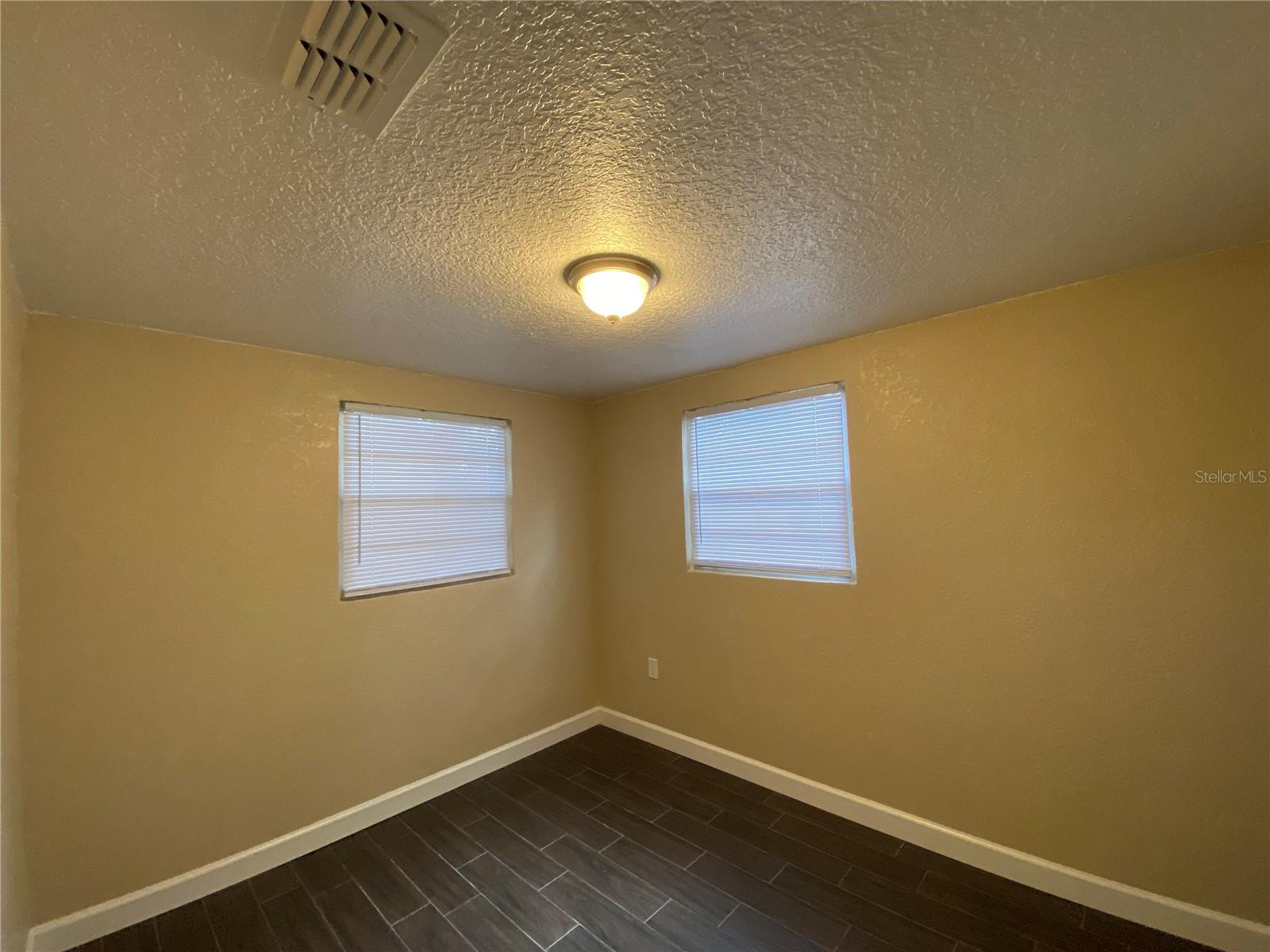 Image 6 of 8 For 37147 Marlu Lane