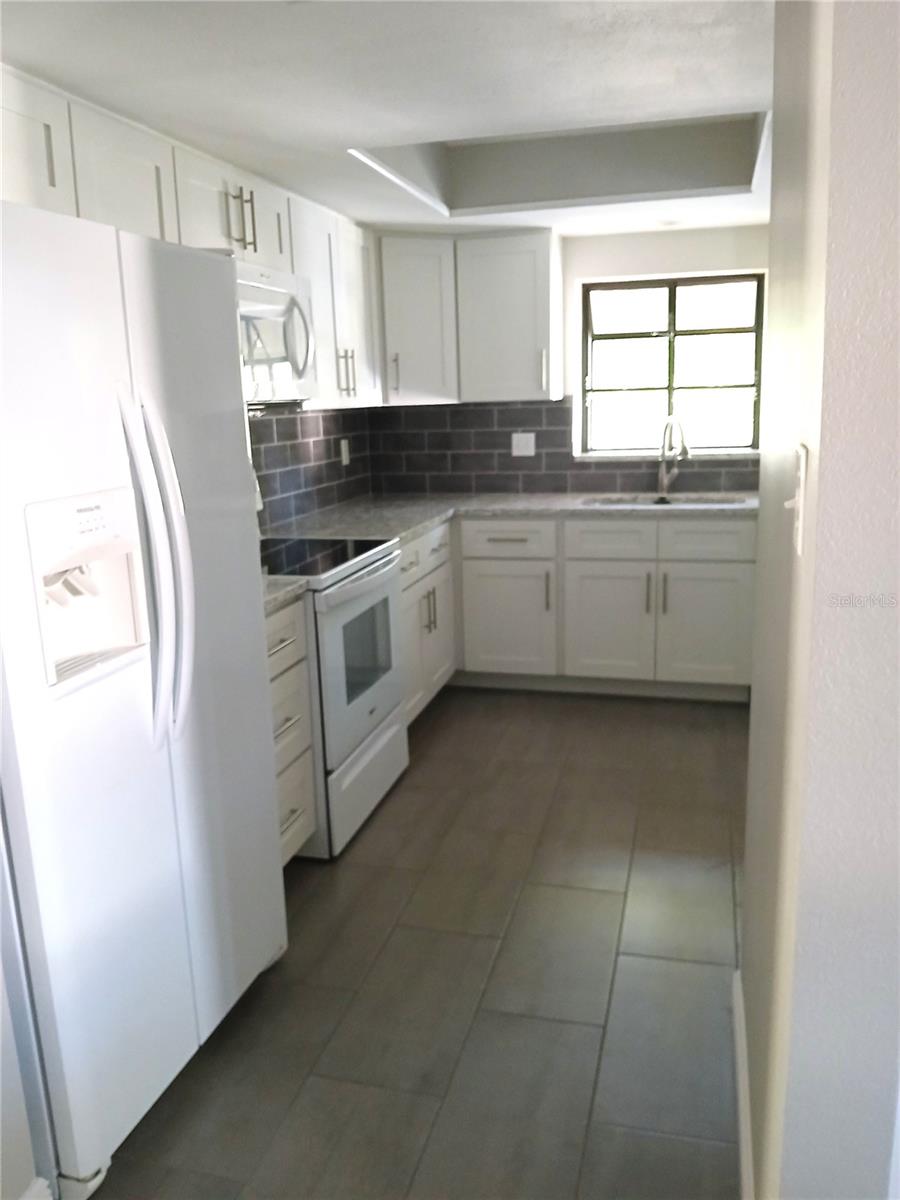 Image 4 of 11 For 300 Florida Avenue 500l