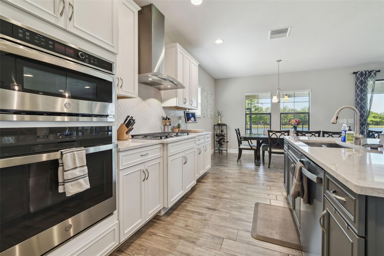 Image 15 of 66 For 14439 Woodland Spur Dr