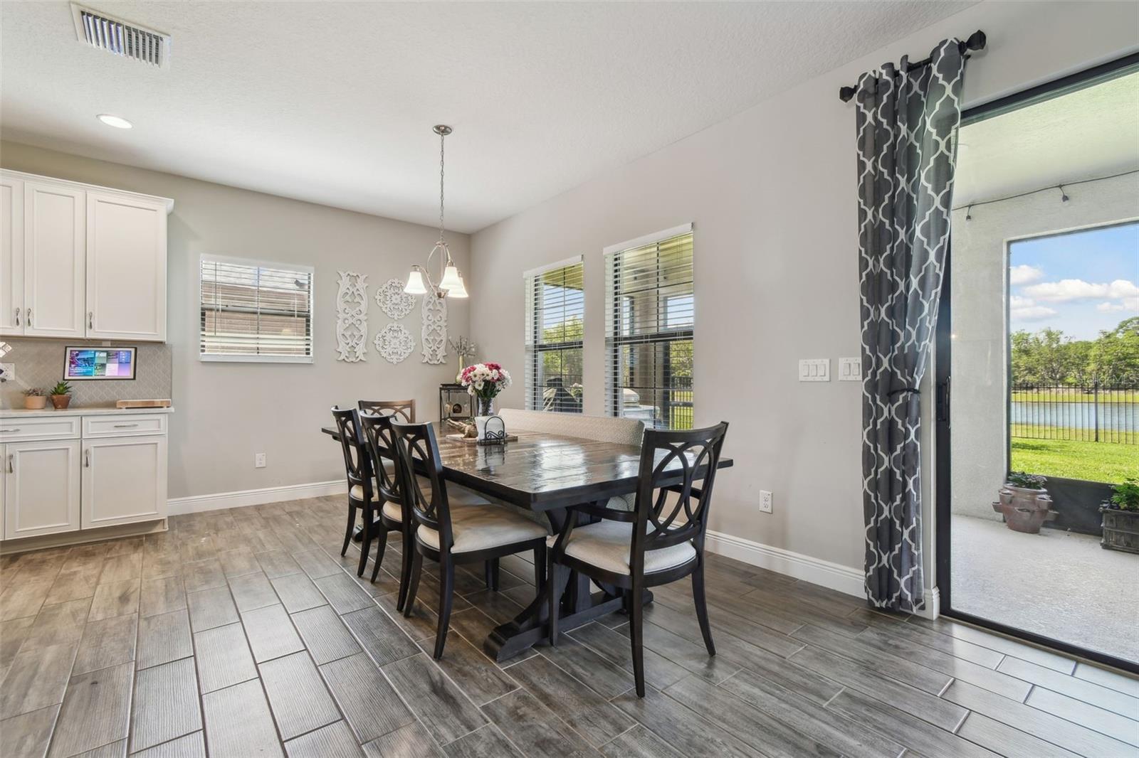 Image 21 of 66 For 14439 Woodland Spur Dr