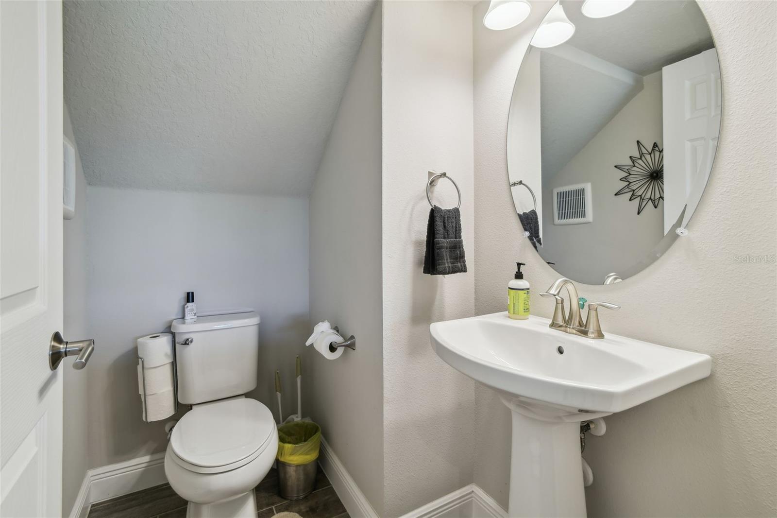 Image 30 of 66 For 14439 Woodland Spur Dr
