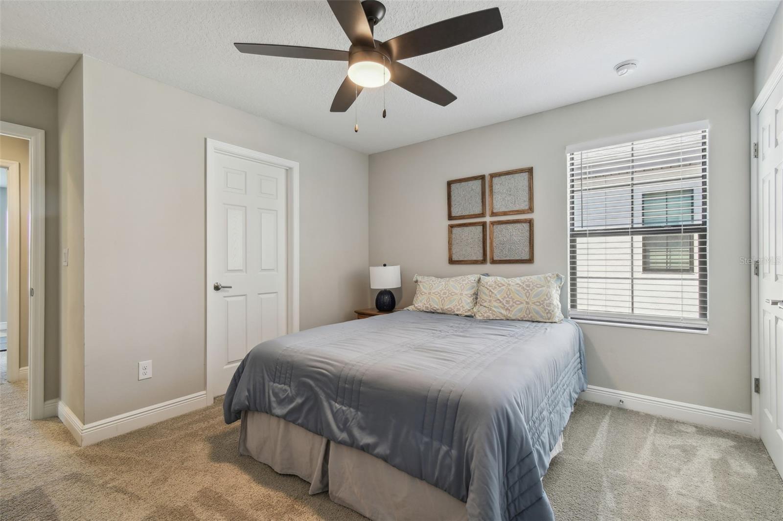 Image 35 of 66 For 14439 Woodland Spur Dr