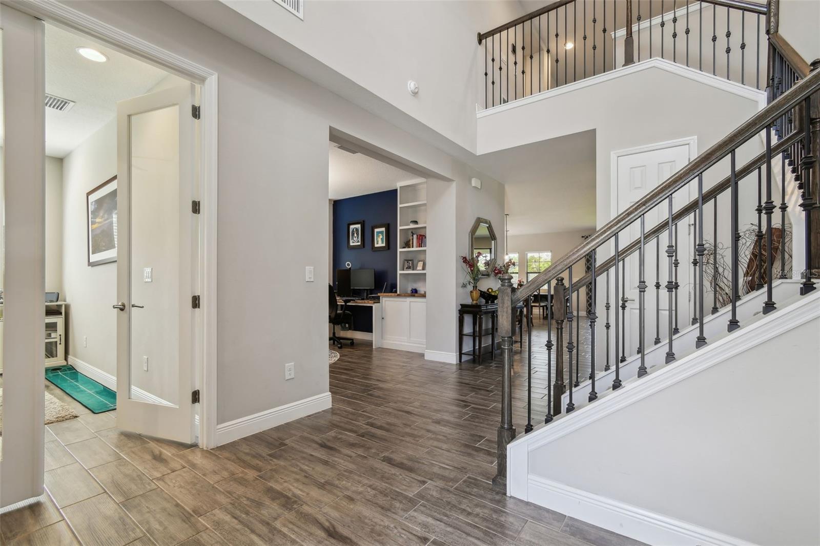 Image 5 of 66 For 14439 Woodland Spur Dr