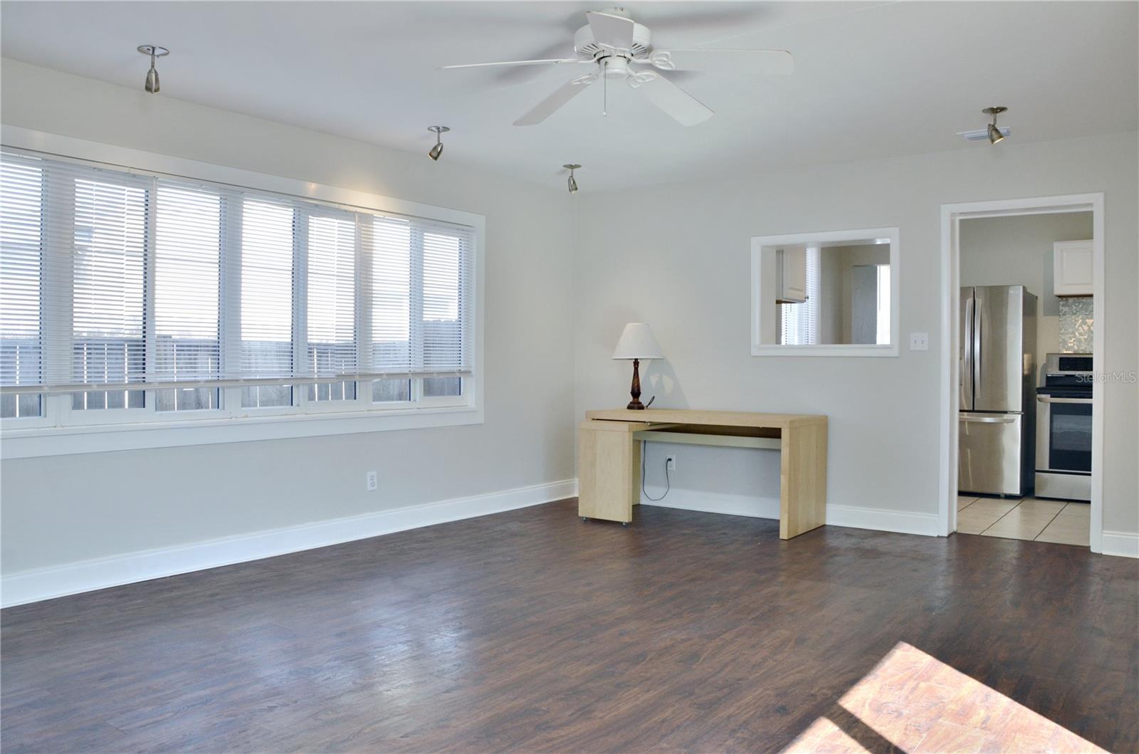 Image 11 of 27 For 2822 37th Avenue N