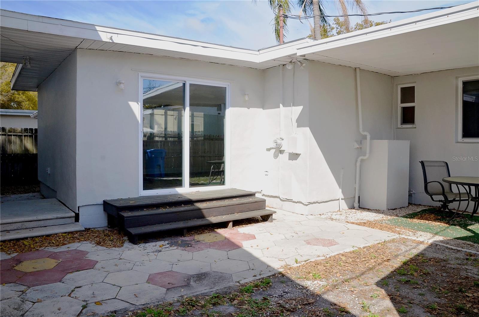 Image 20 of 27 For 2822 37th Avenue N