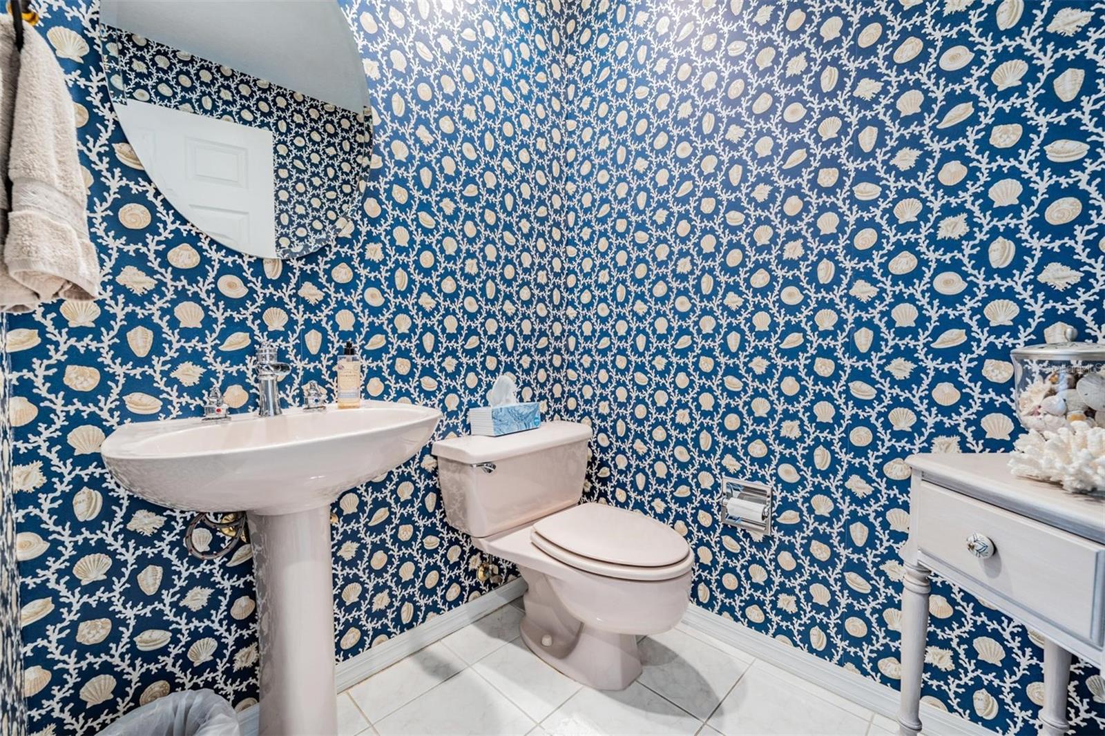 Listing photo id 21 for 5029 Camberley Lane