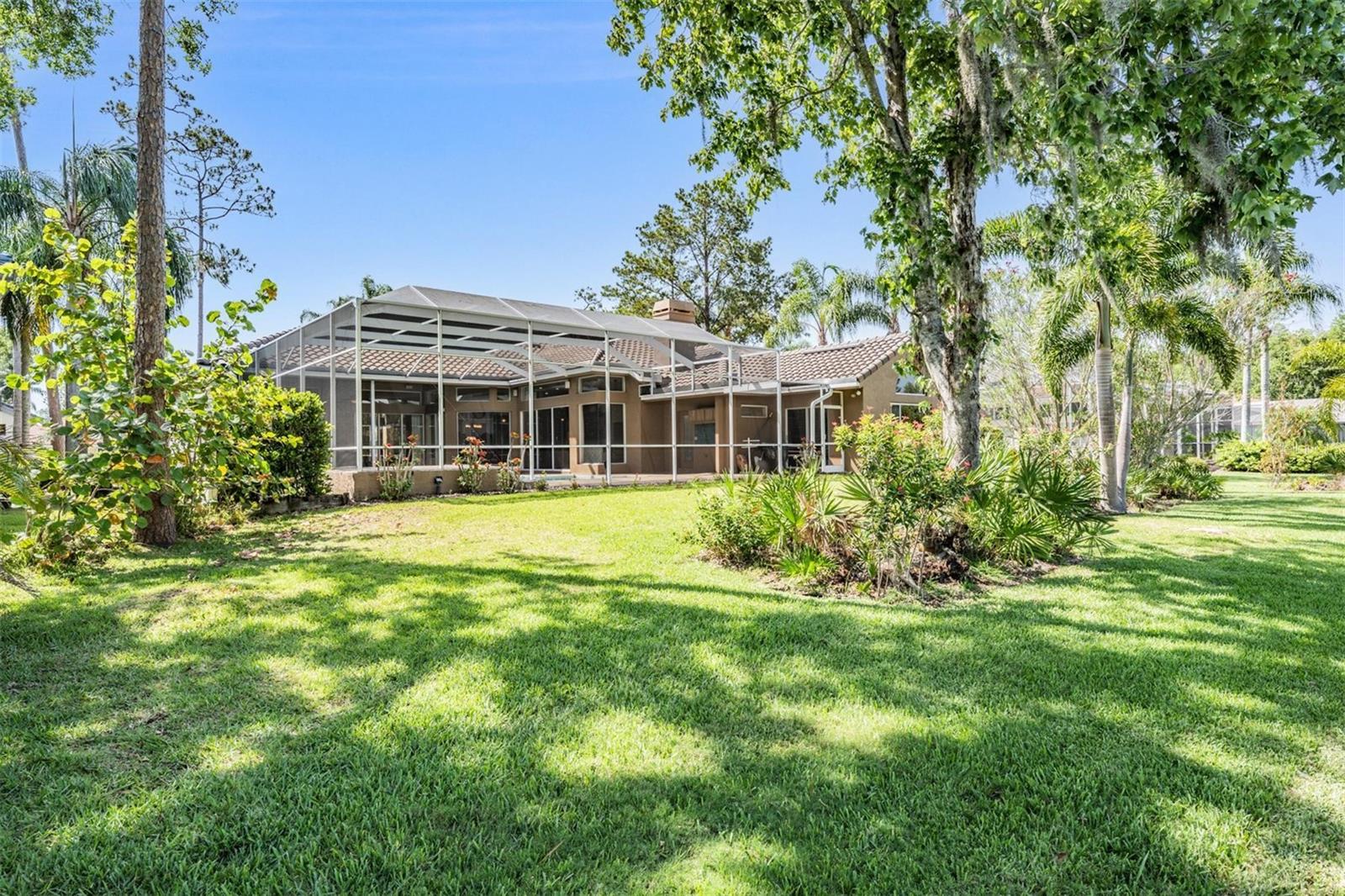 Listing photo id 39 for 5029 Camberley Lane