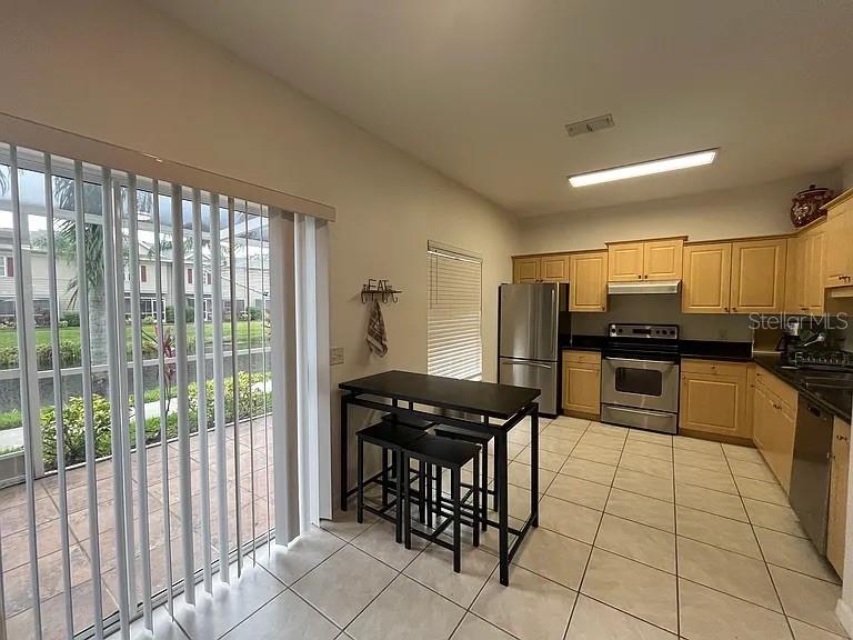 Image 10 of 14 For 7755 Plantation Circle
