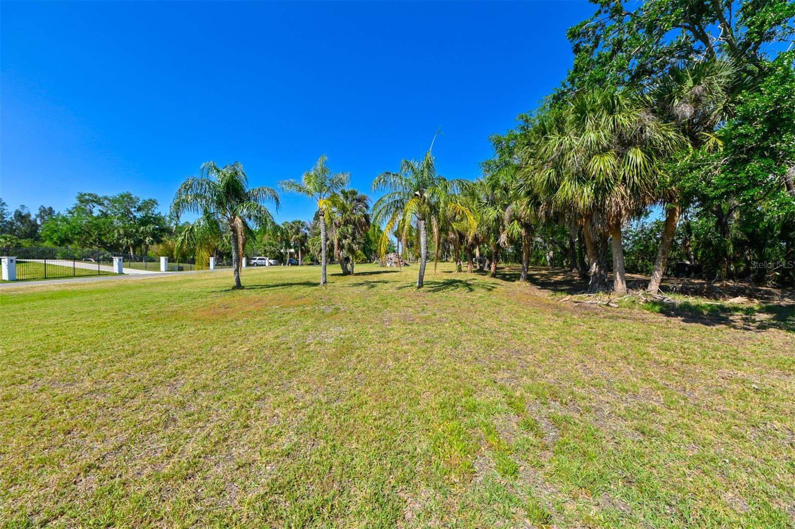 Image 17 of 25 For 4868 Troydale Road
