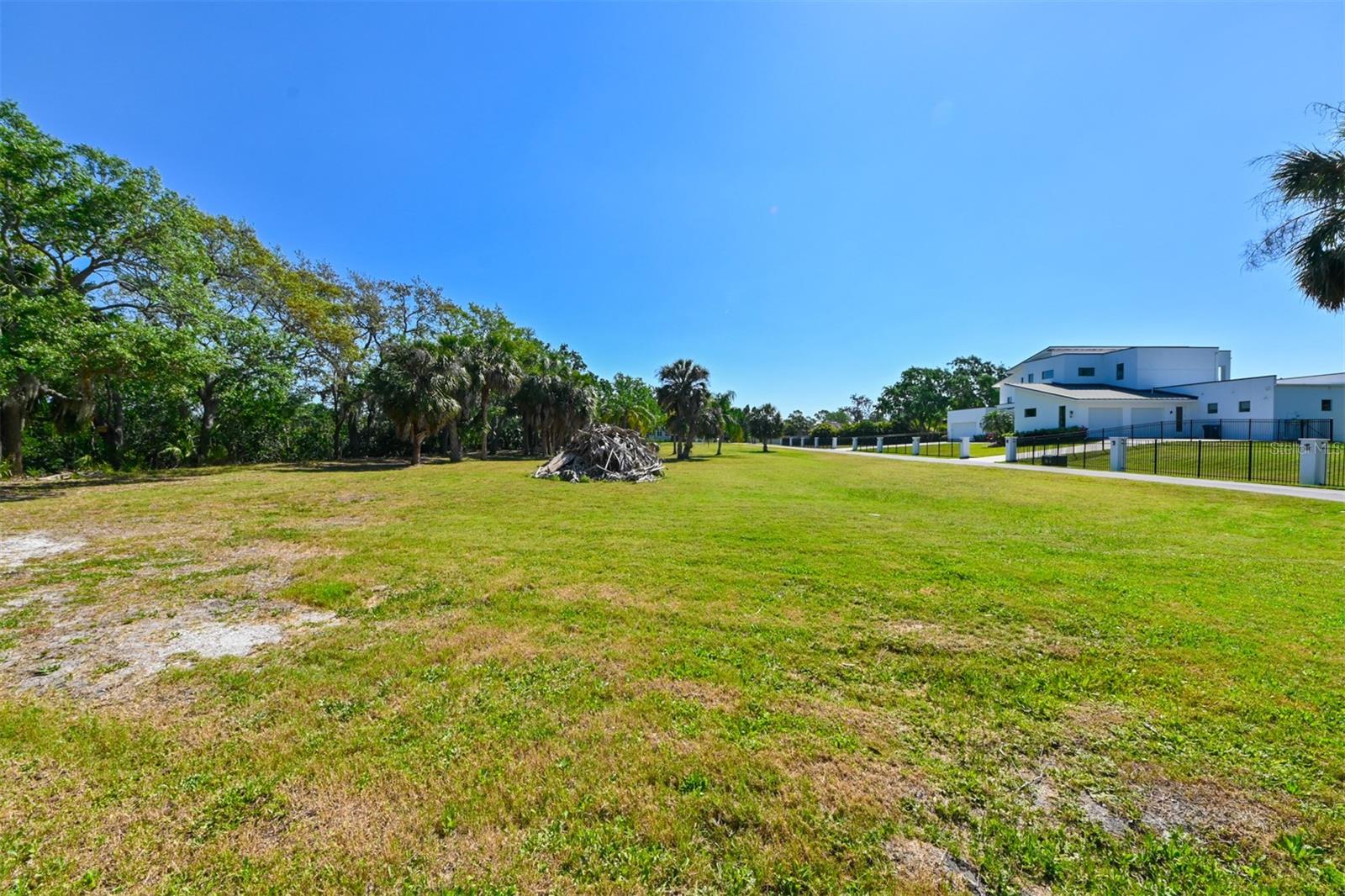 Image 18 of 25 For 4868 Troydale Road