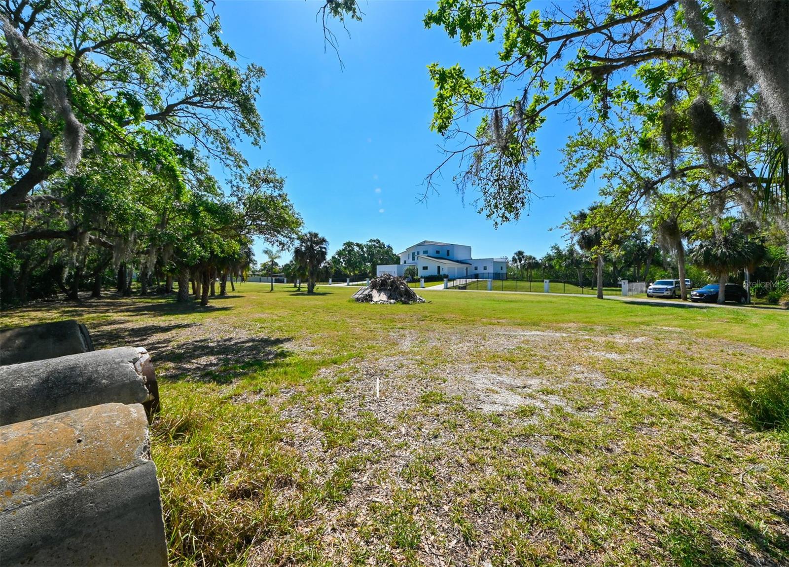 Image 19 of 25 For 4868 Troydale Road