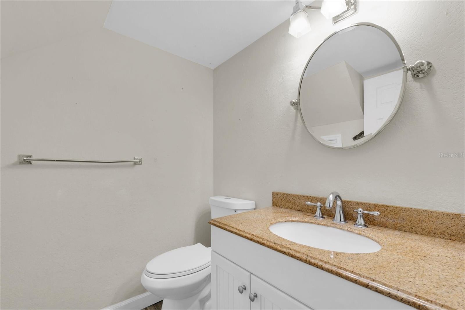 Image 18 of 31 For 2943 Bough Avenue C