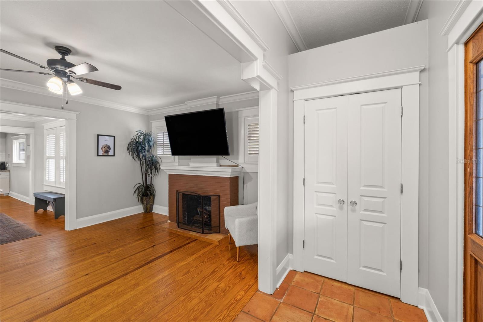 Image 6 of 31 For 400 Jean Street