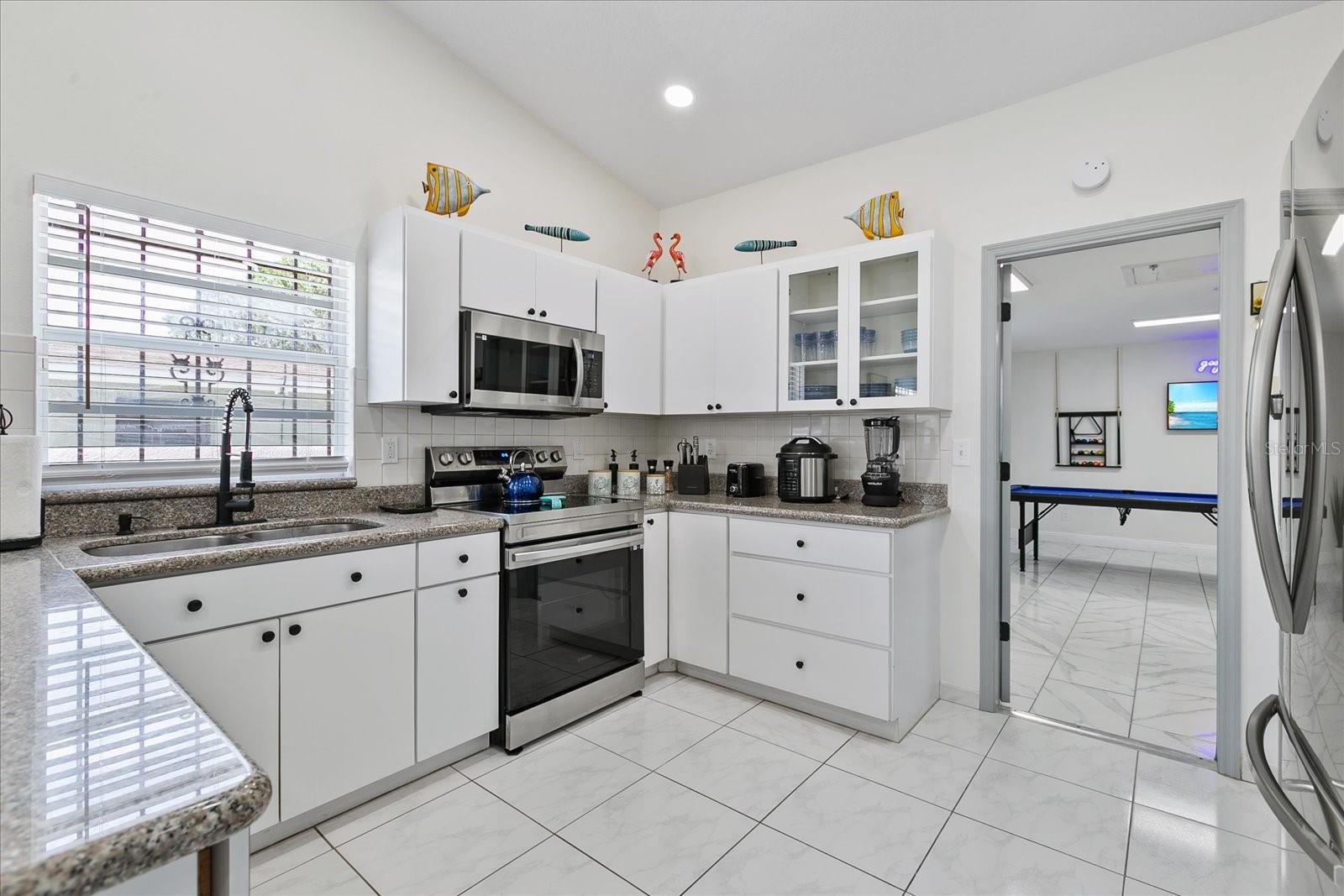 Image 11 of 52 For 5812 Blossom Avenue