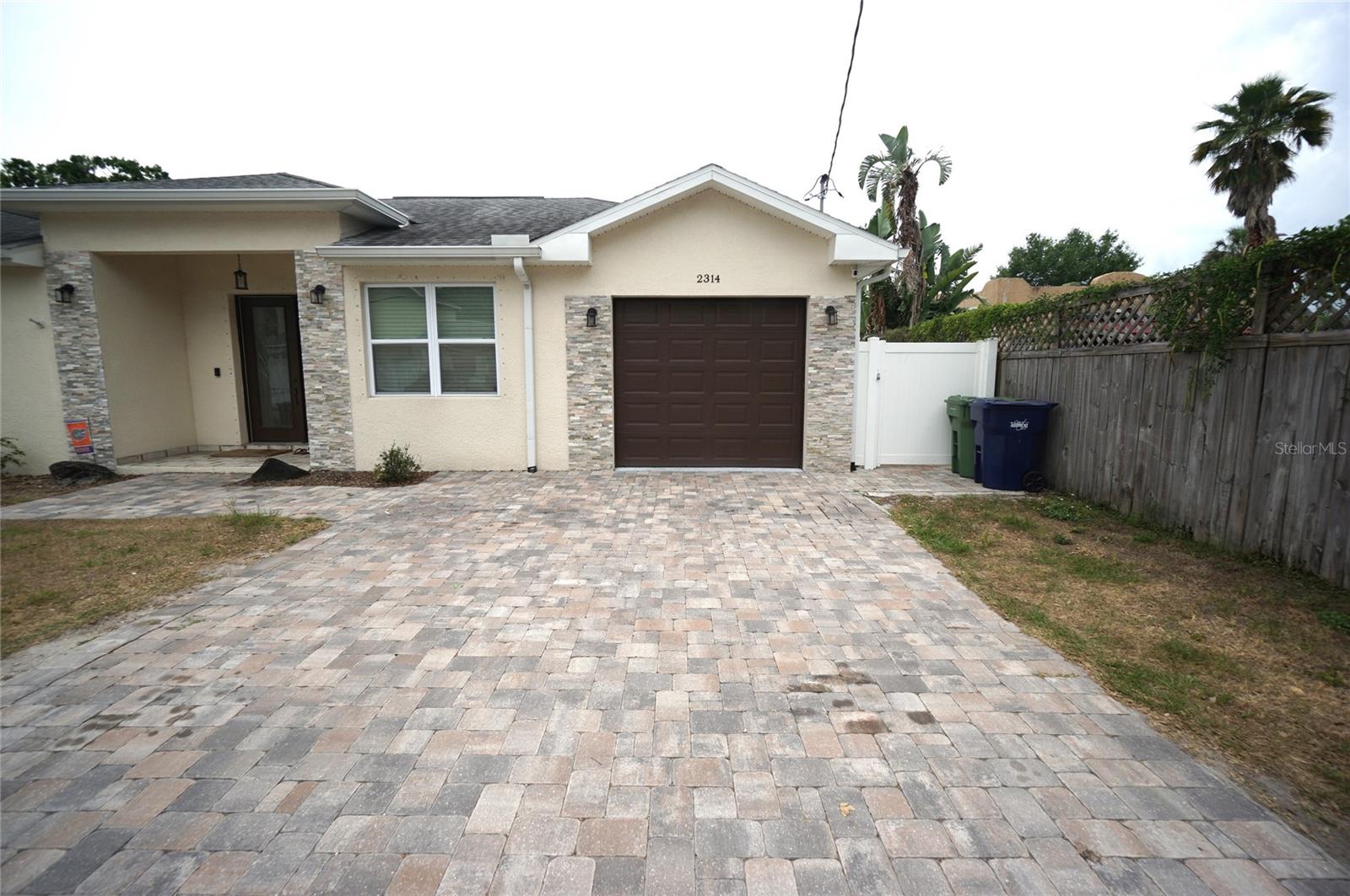Image 2 of 24 For 2314 Saint Sophia Street