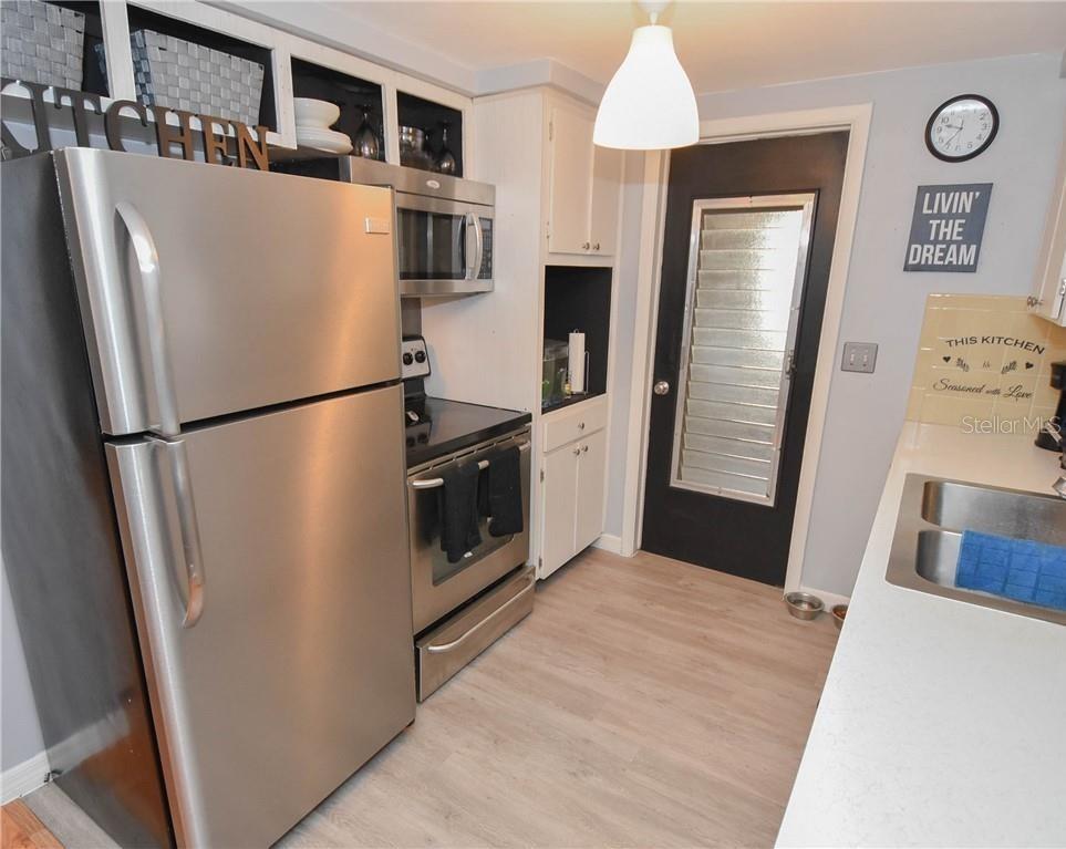Image 13 of 28 For 5307 Whippoorwill Drive